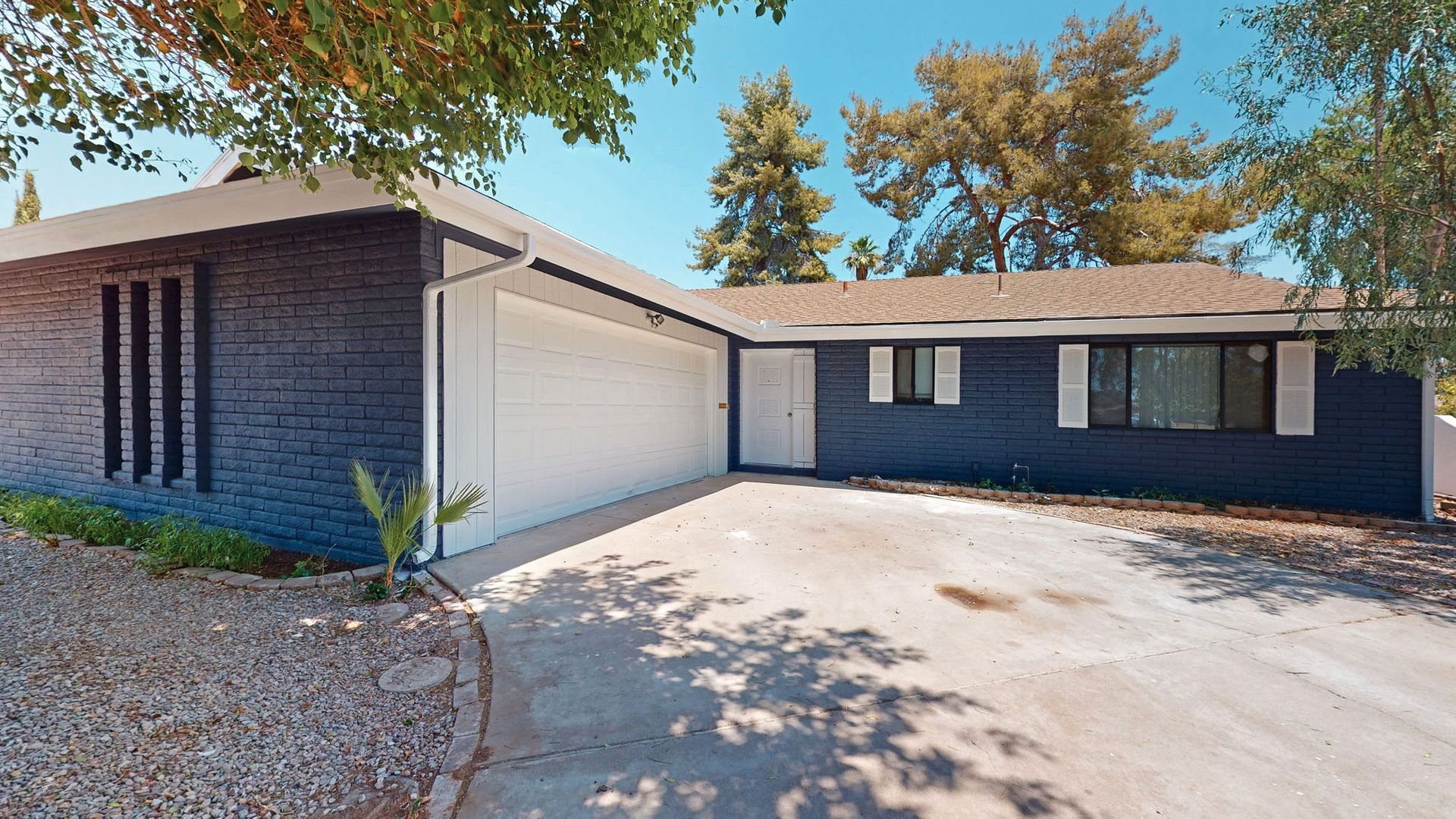 Mesa House: 733 S Revolta Cir