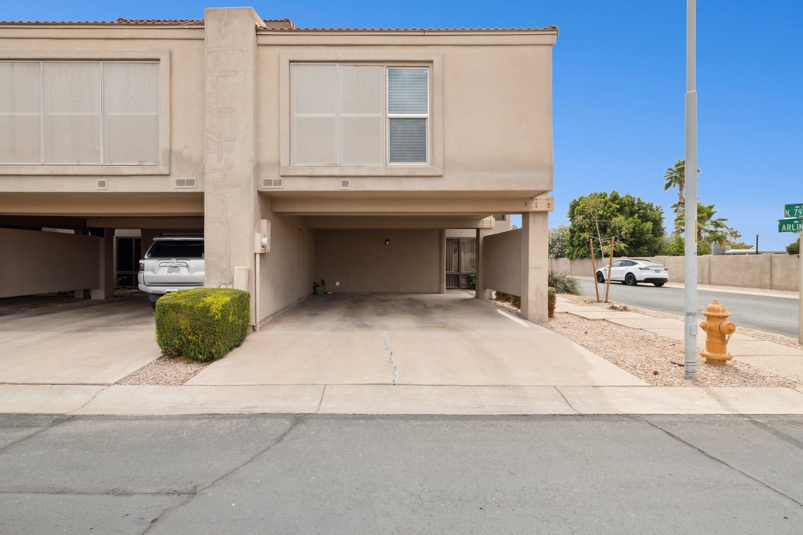 Scottsdale House: 5601 N 79th St #1