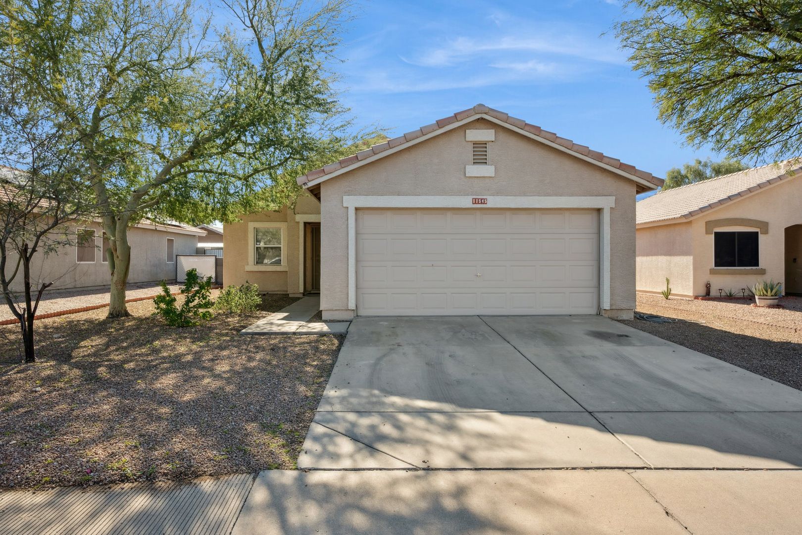 Mesa House: 11545 E Contessa St