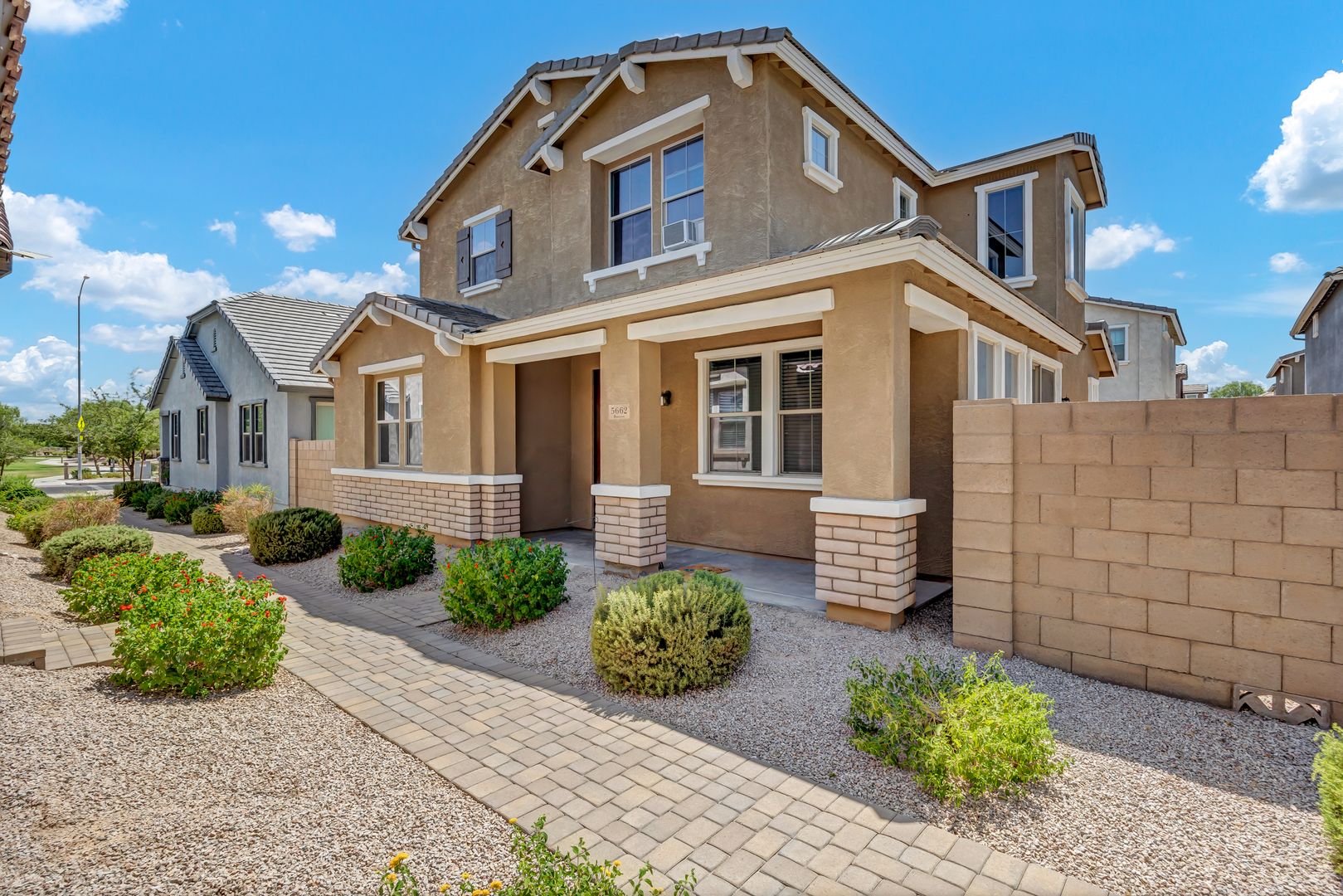 Mesa House: 5662 E Butte St