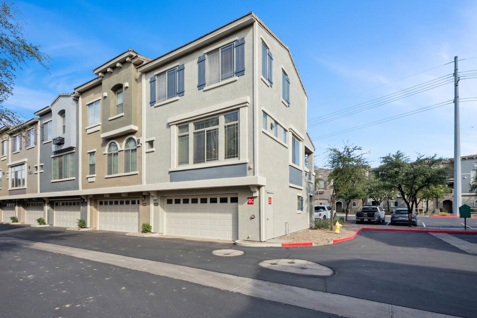 Tempe House: 2401 E Rio Salado Pkwy Unit 1074