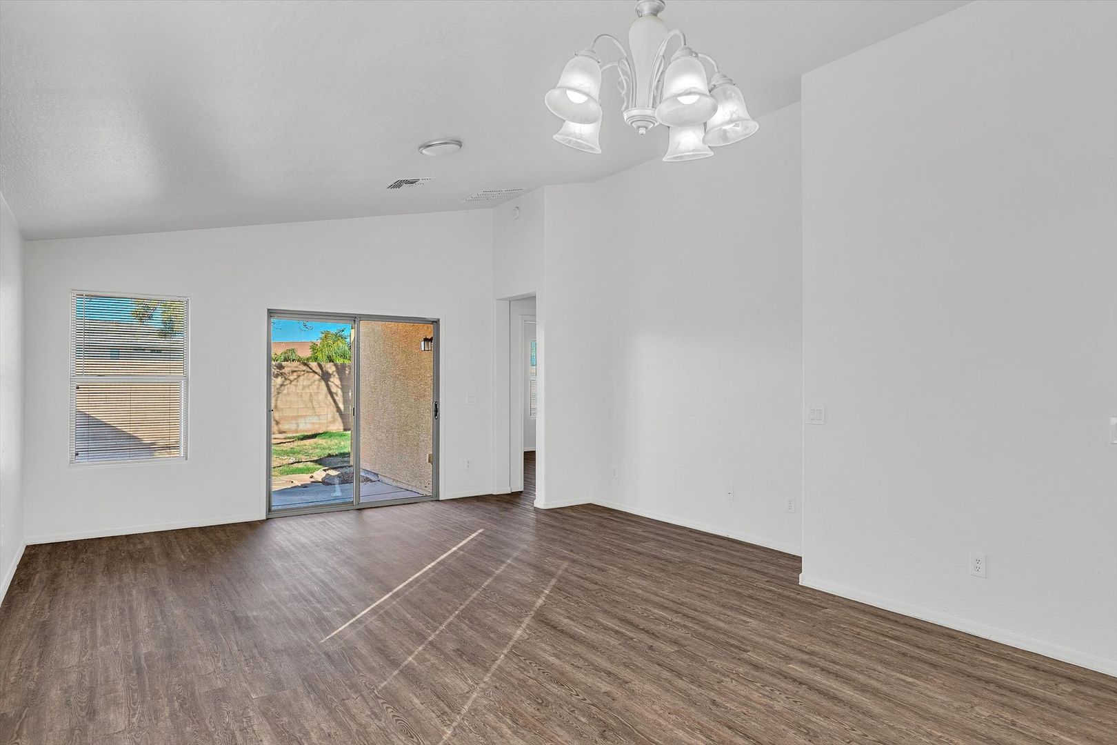Desert Canyon Dr 1754 W 8 of 12