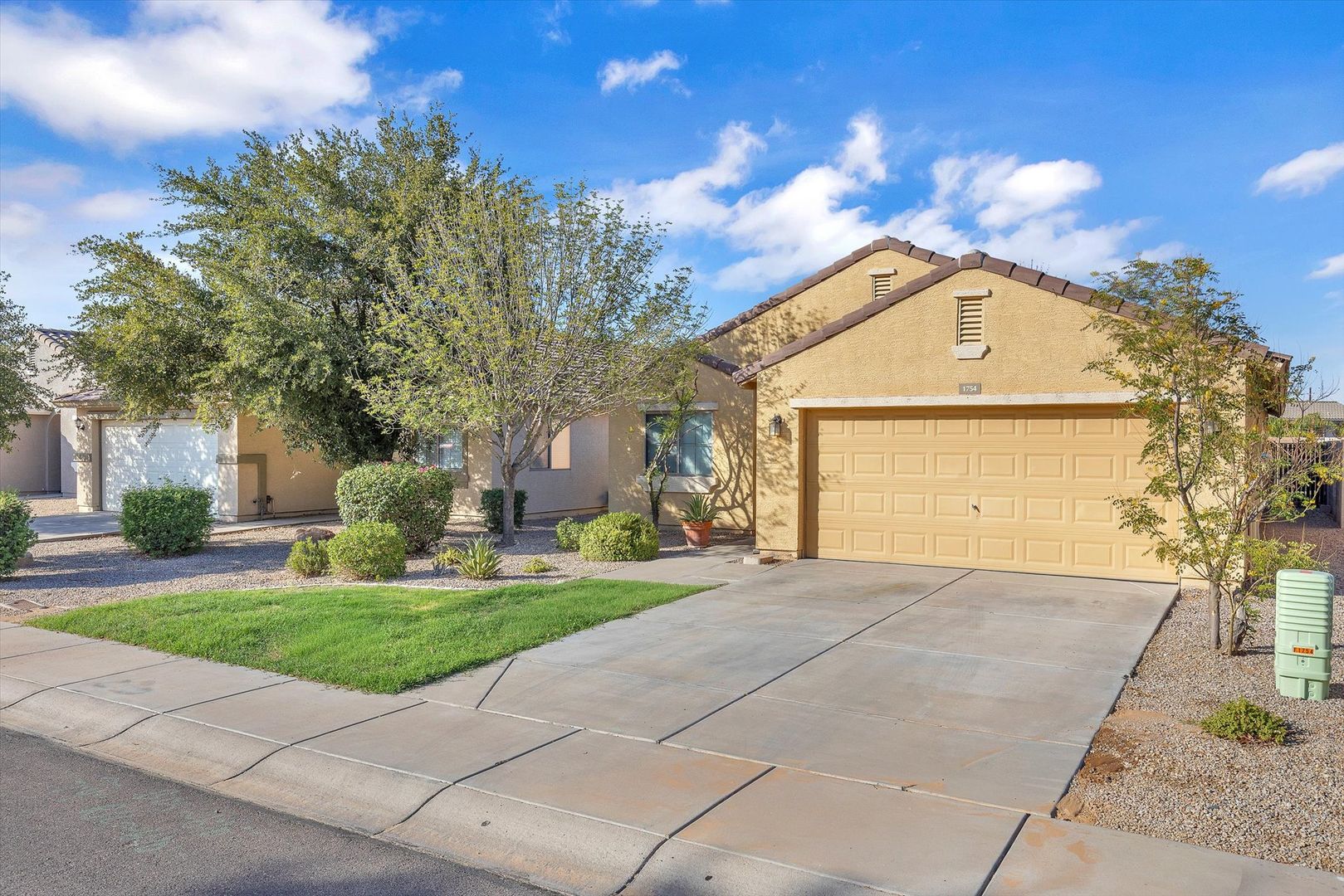 Desert Canyon Dr 1754 W 2 of 12