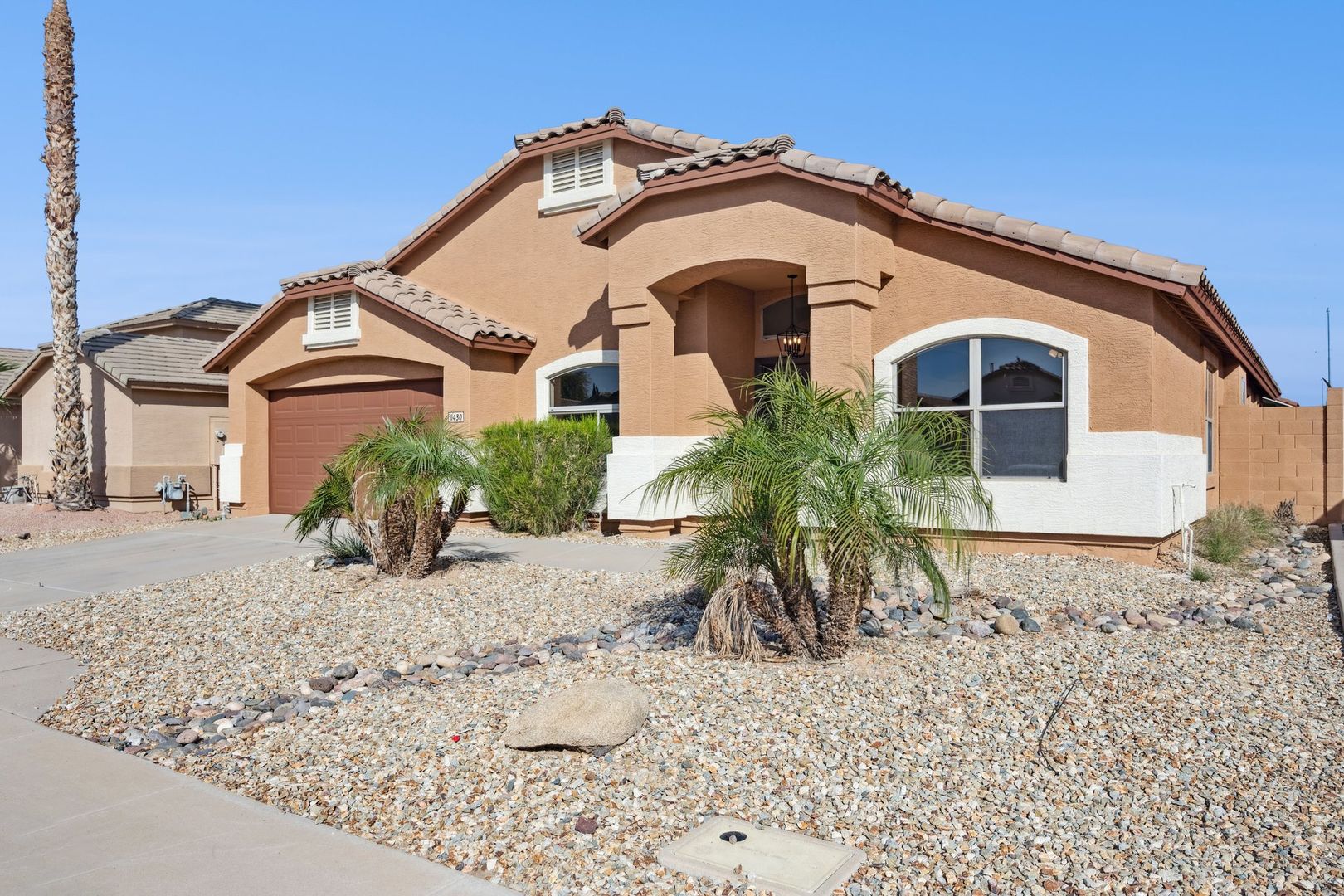 Mesa House: 11430 E Prairie Ave