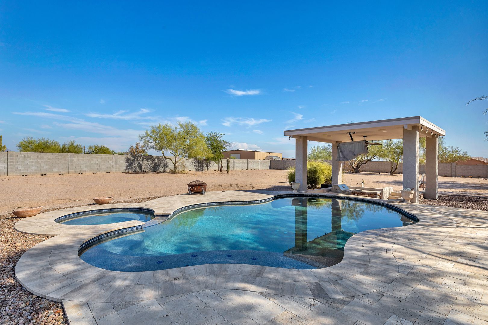 Pool at 110th St 1105 N