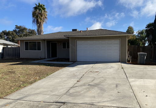 3 bed 2 bath home! – photo 1