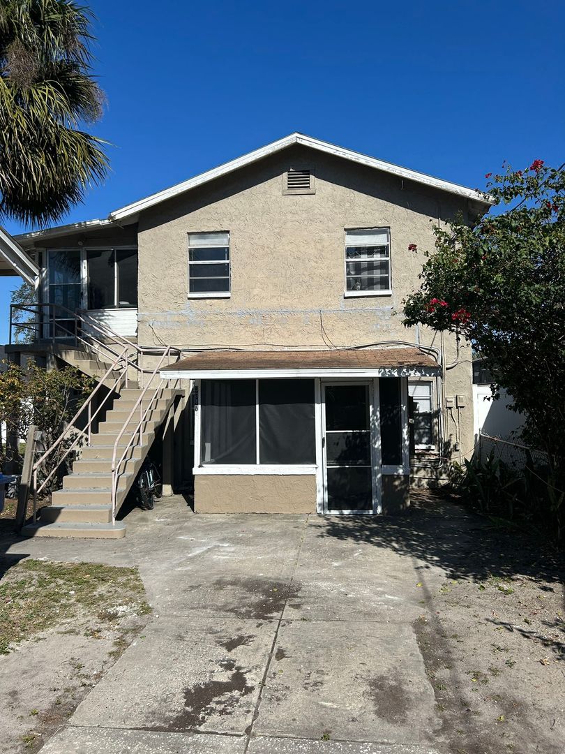 Tampa Apartment: 3317 W Pine Street