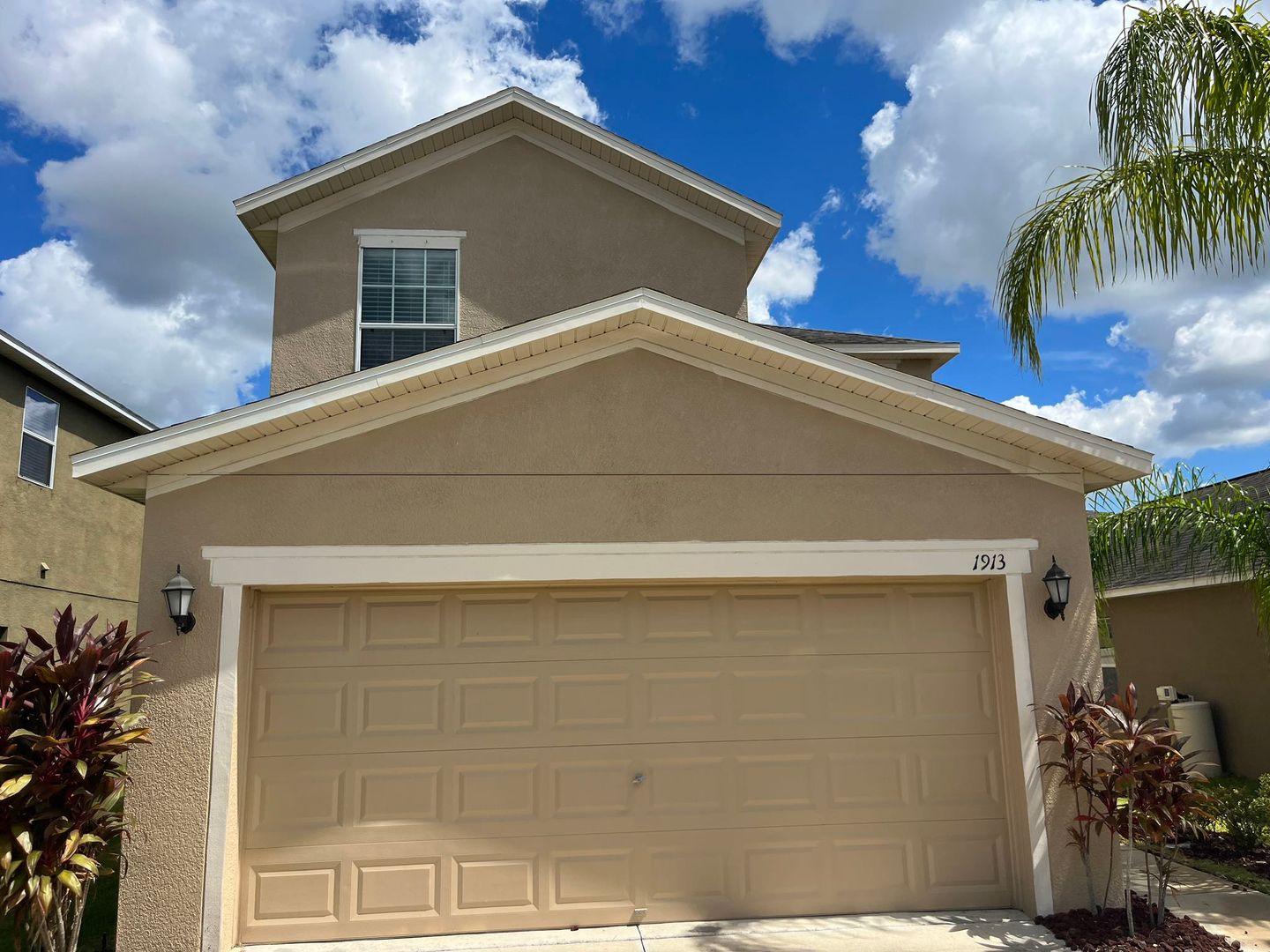 Ruskin House: 1913 Hawks View Drive