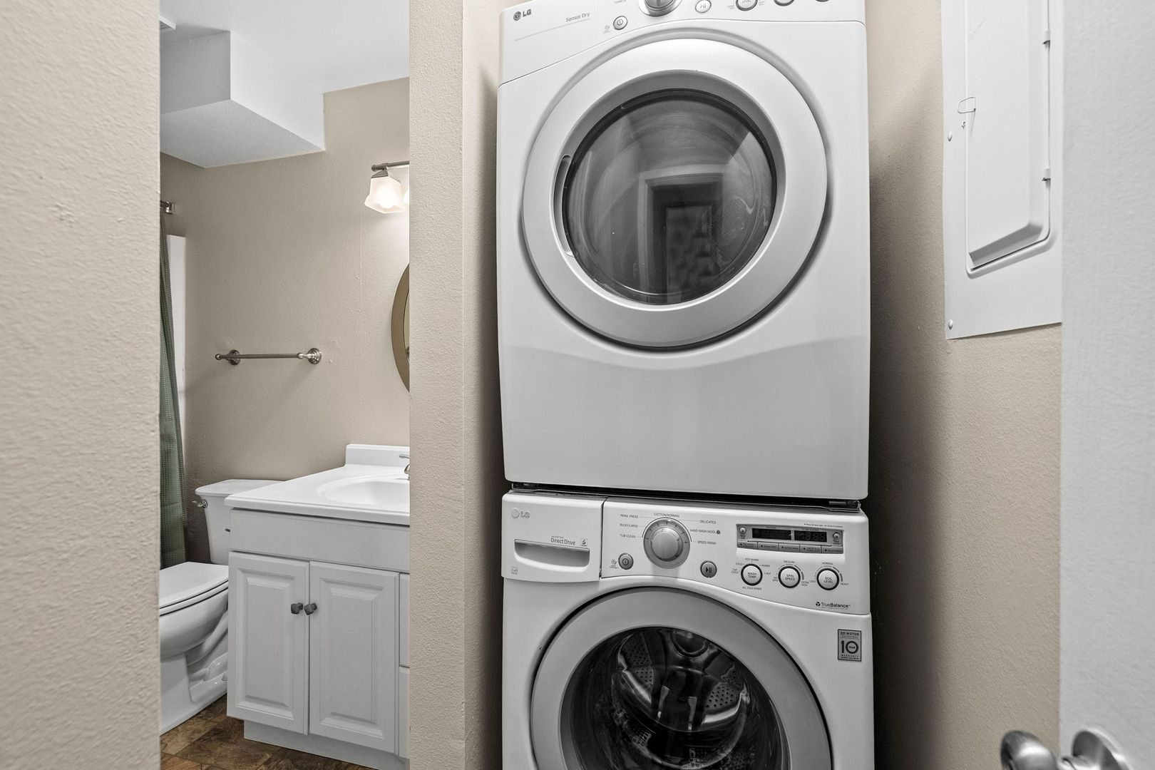 Laundry room at 3452 Ryan Gulch Rd (2 of 2)