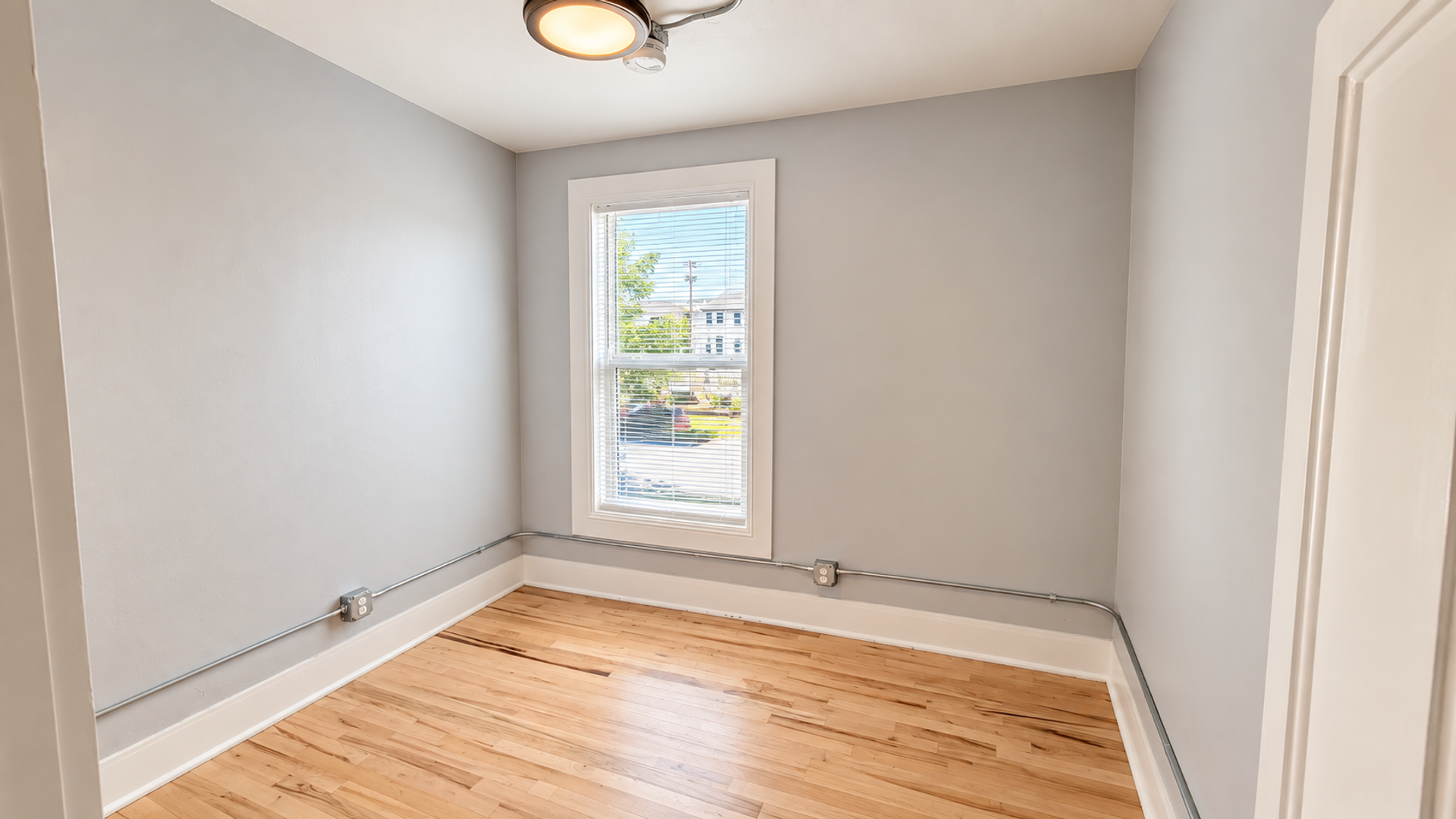 First Month Free! Unique Historic Downtown 3 Bedroom Apartment – All Utilities Included 6 of 8