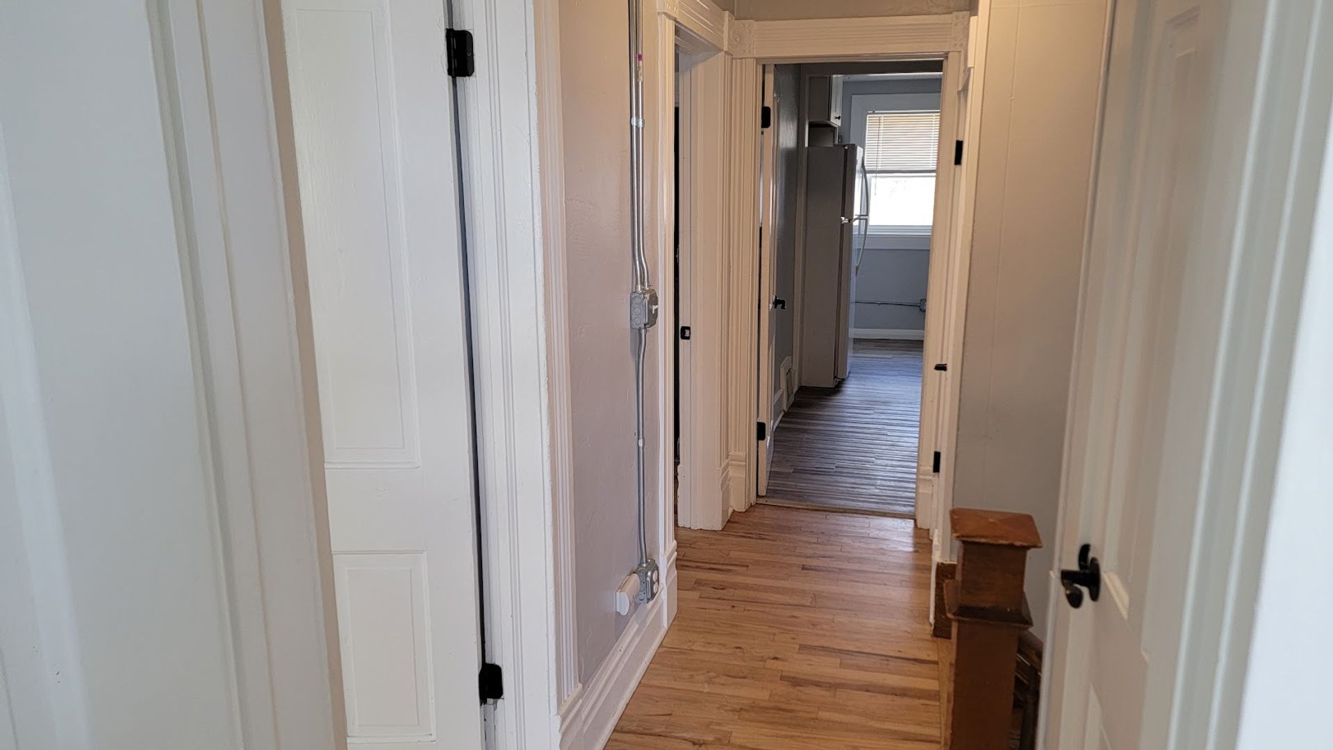 Charming Historic Downtown 3 Bedroom Apartment – All Utilities Included! 7 of 12