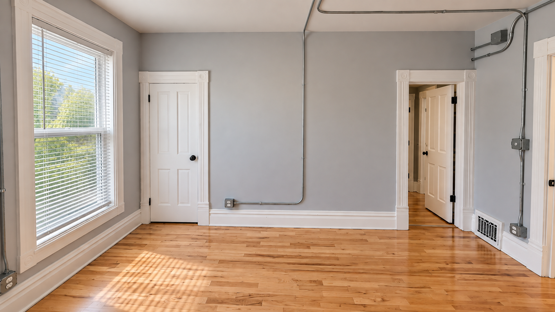 First Month Free! Unique Historic Downtown 3 Bedroom Apartment – All Utilities Included 5 of 8