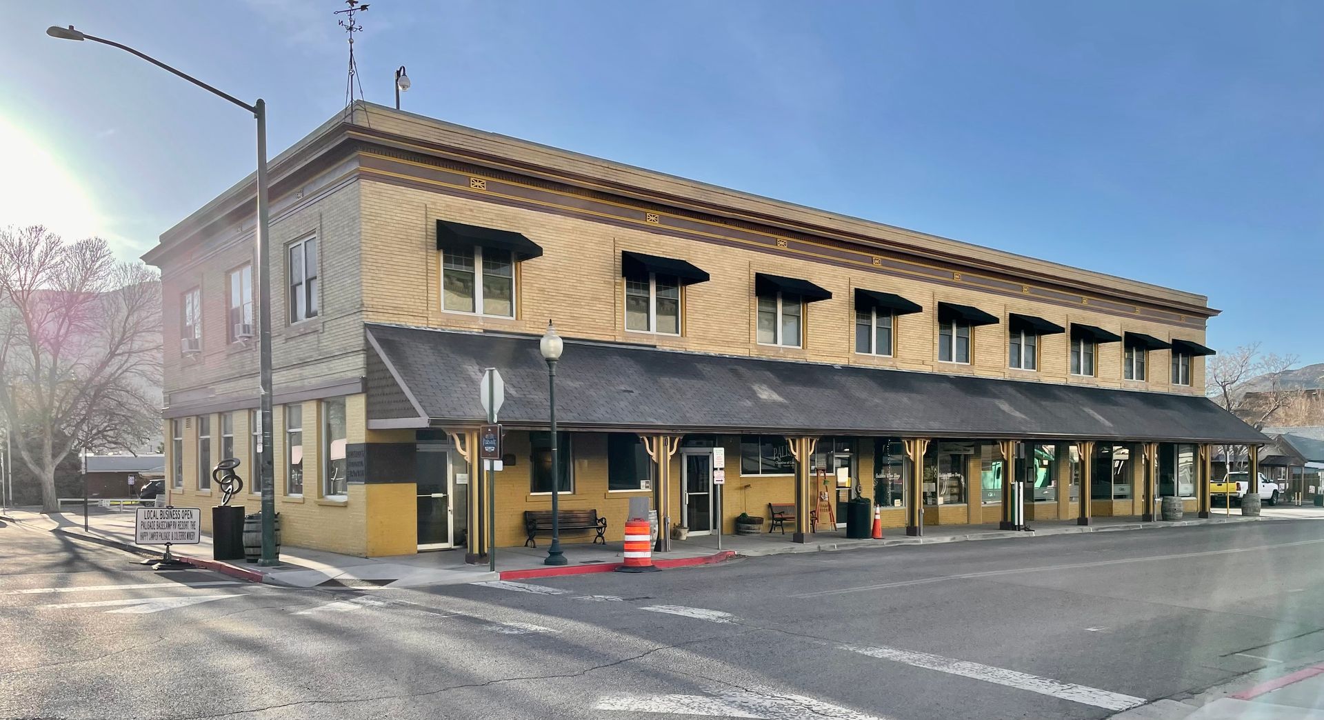 Palisade Apartment: 305 Main Street