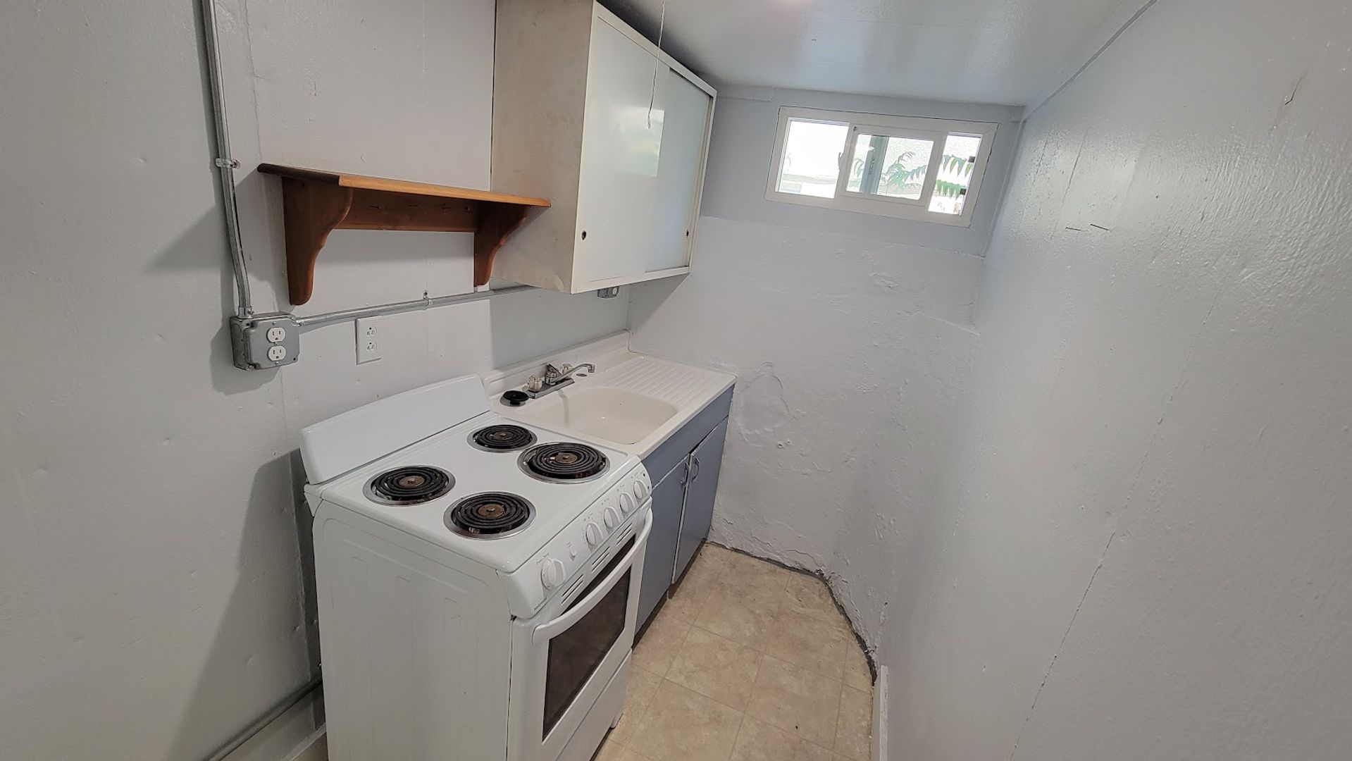 Move-In Special! Private 2BR Basement Unit – Historic Building, Utilities Included 6 of 11
