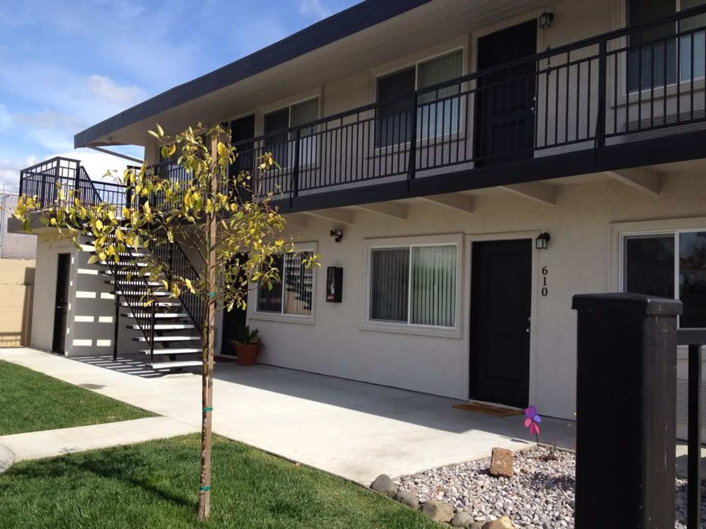 Redding Apartment: 610-616 Iris Drive