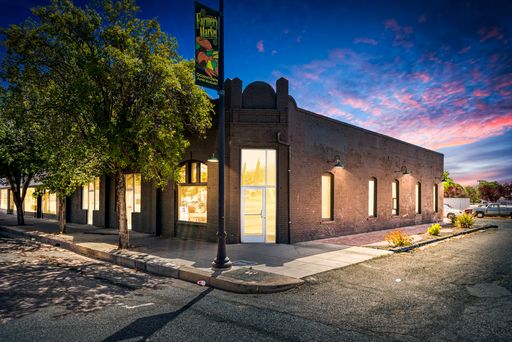 Fantastic Office / Retail Space Available in Downtown Red Bluff!