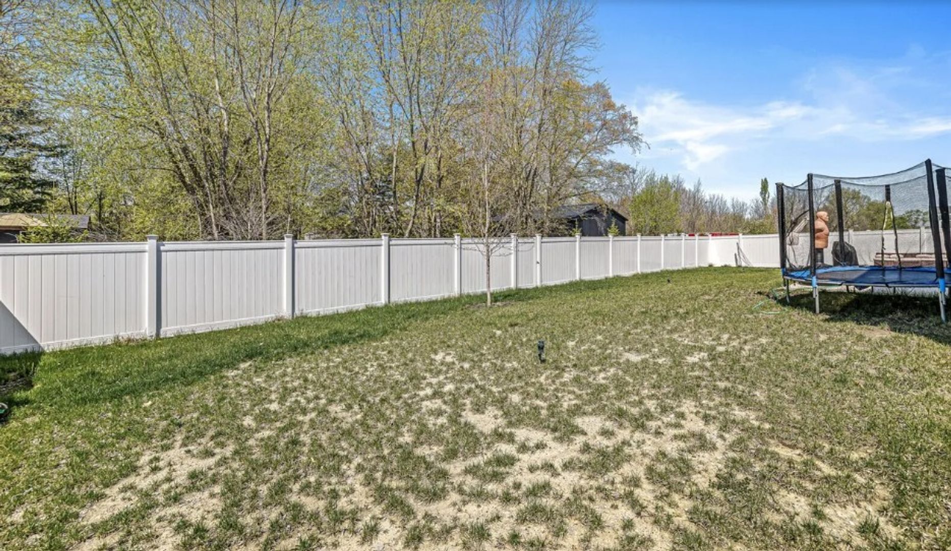 Brownsburg House: 8276 Sonata Pl