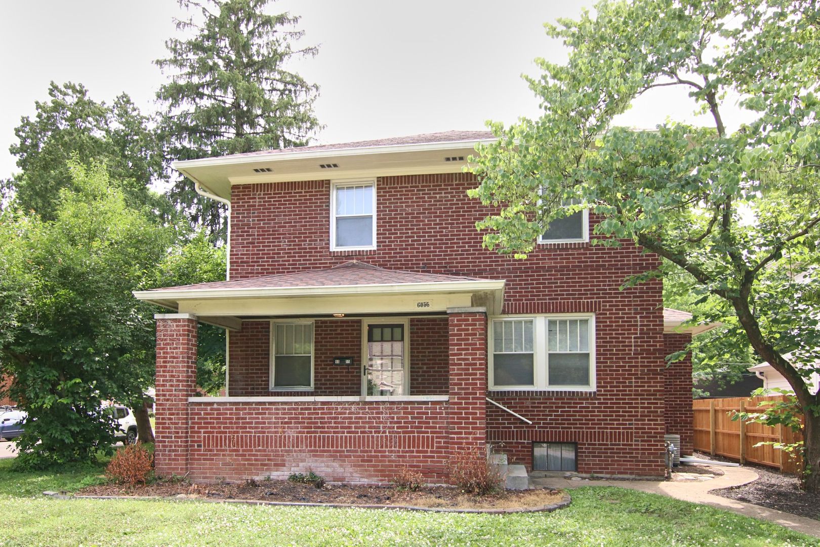 Indianapolis House: 6055 Central Avenue