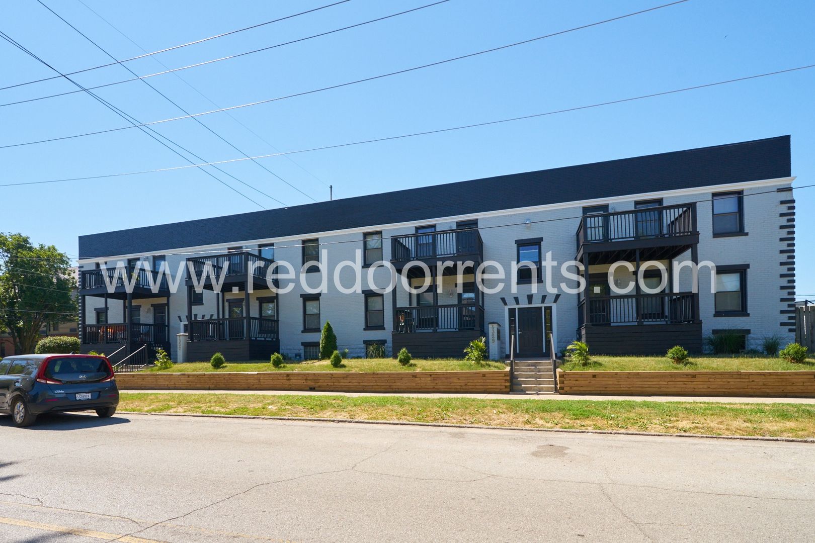 Indianapolis Apartment: 1329 E Market St