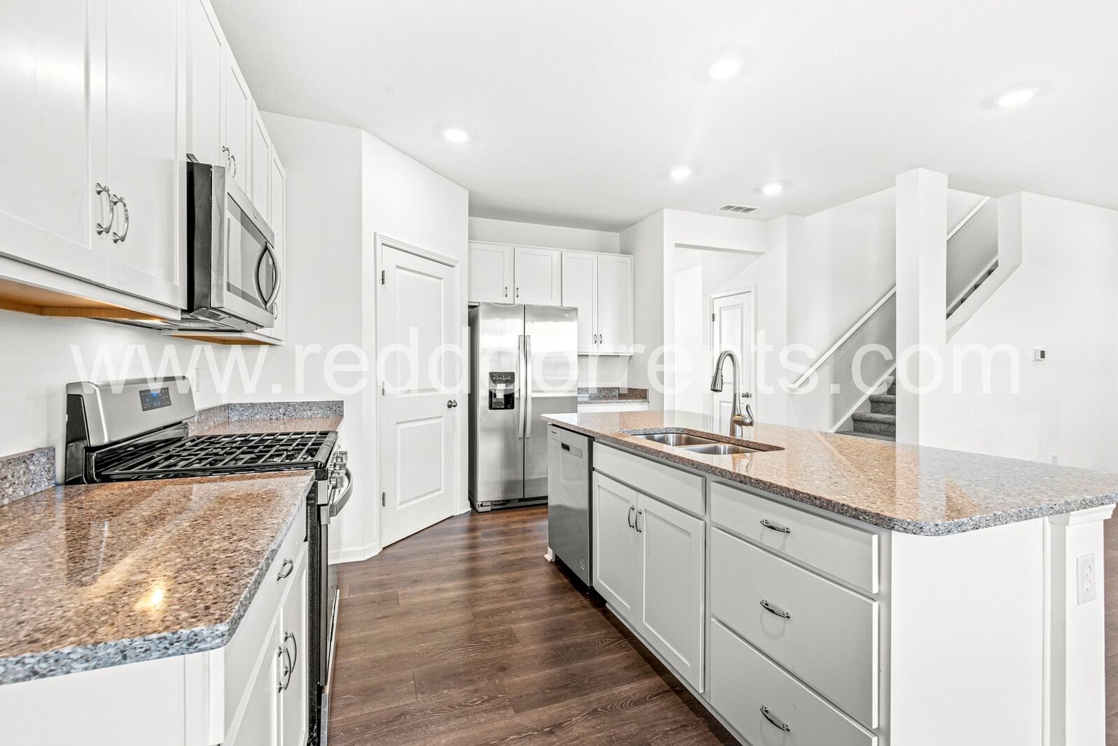 Greenwood House: 5778 Aleppo Ln