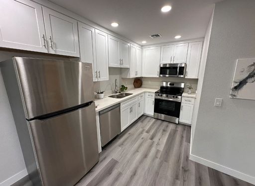 Brand-New 3-Bedroom Apartments in North Phoenix – photo 1