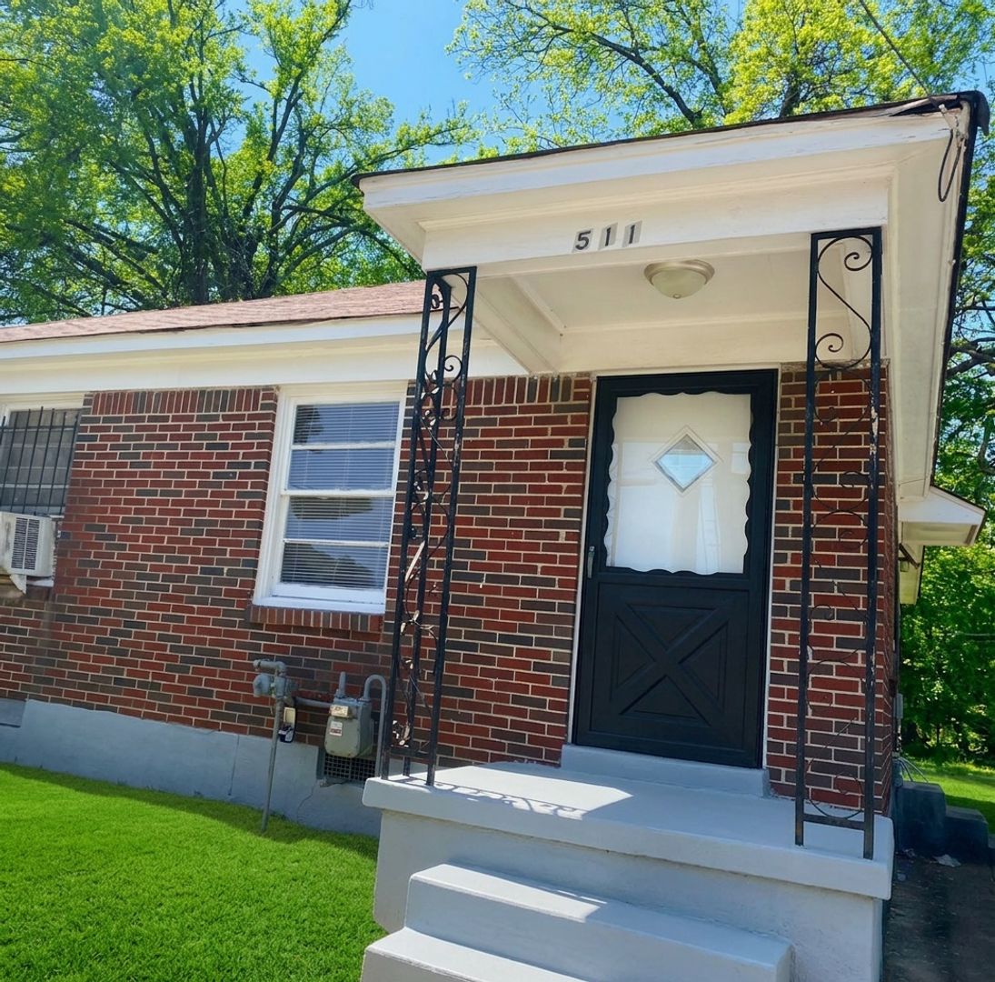 Memphis Apartment: 511/513 Boston St