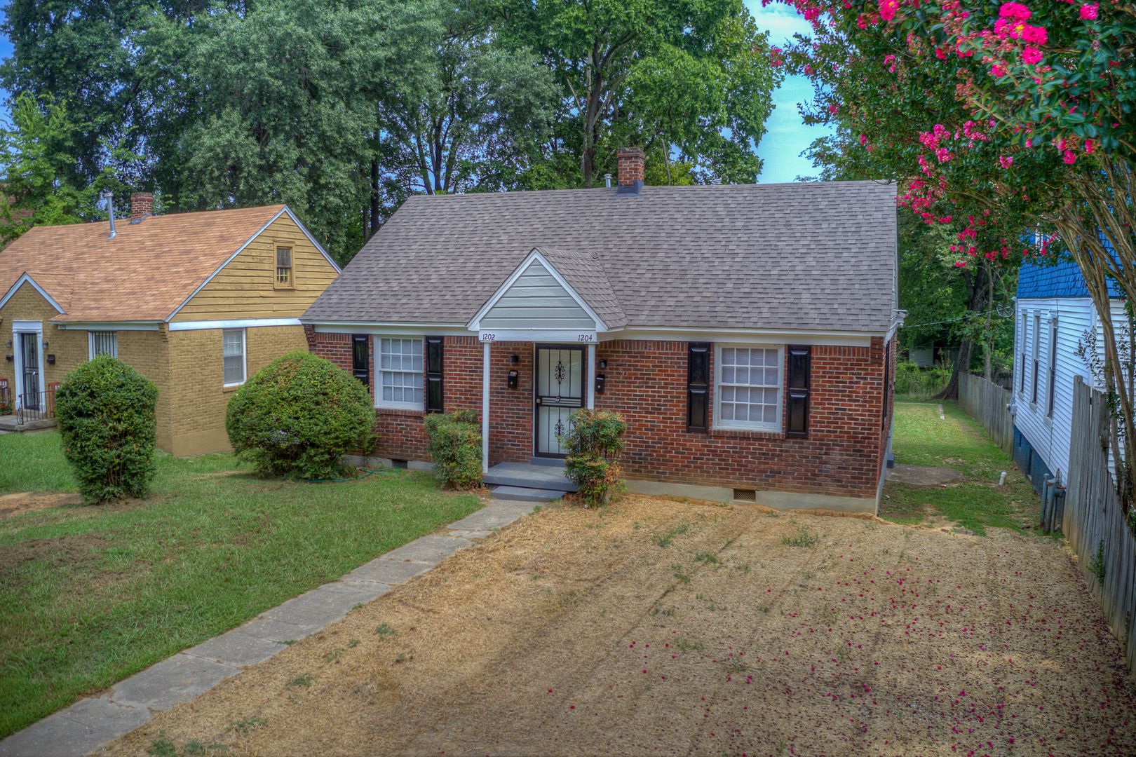 Memphis Apartment: 1202/1204 Tutwiler Ave