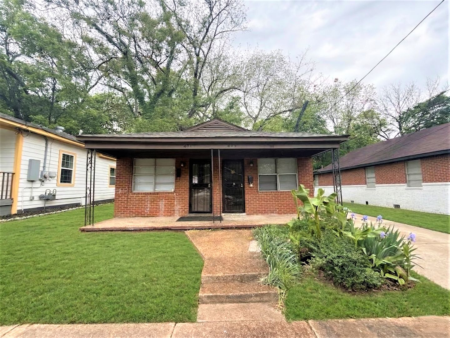 Memphis Apartment: 489/491 Boston St