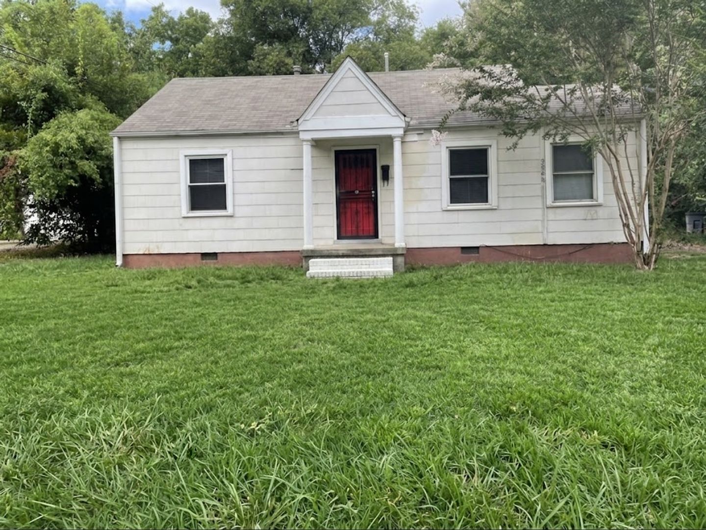 Memphis House: 3766 Guernsey Ave.