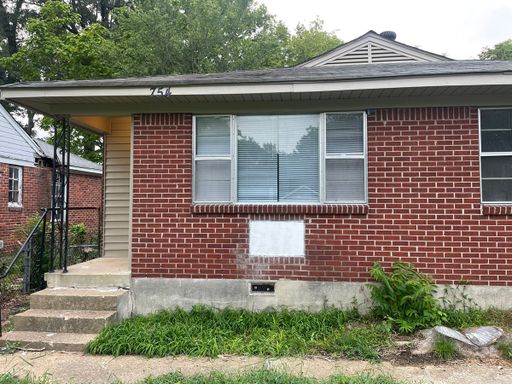 Charming 2BR Home with Spacious Backyard in Memphis! – photo 1
