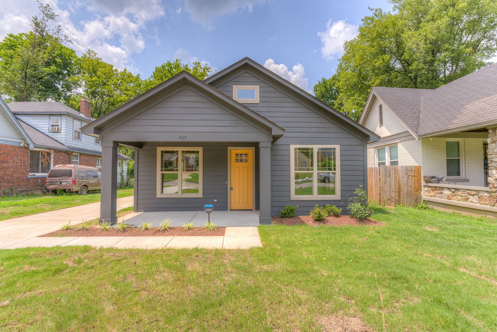 Memphis House: 909 N Avalon St