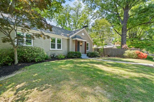 Charming 3BR Home in High Point with Spacious Living Areas & Great Location – photo 1