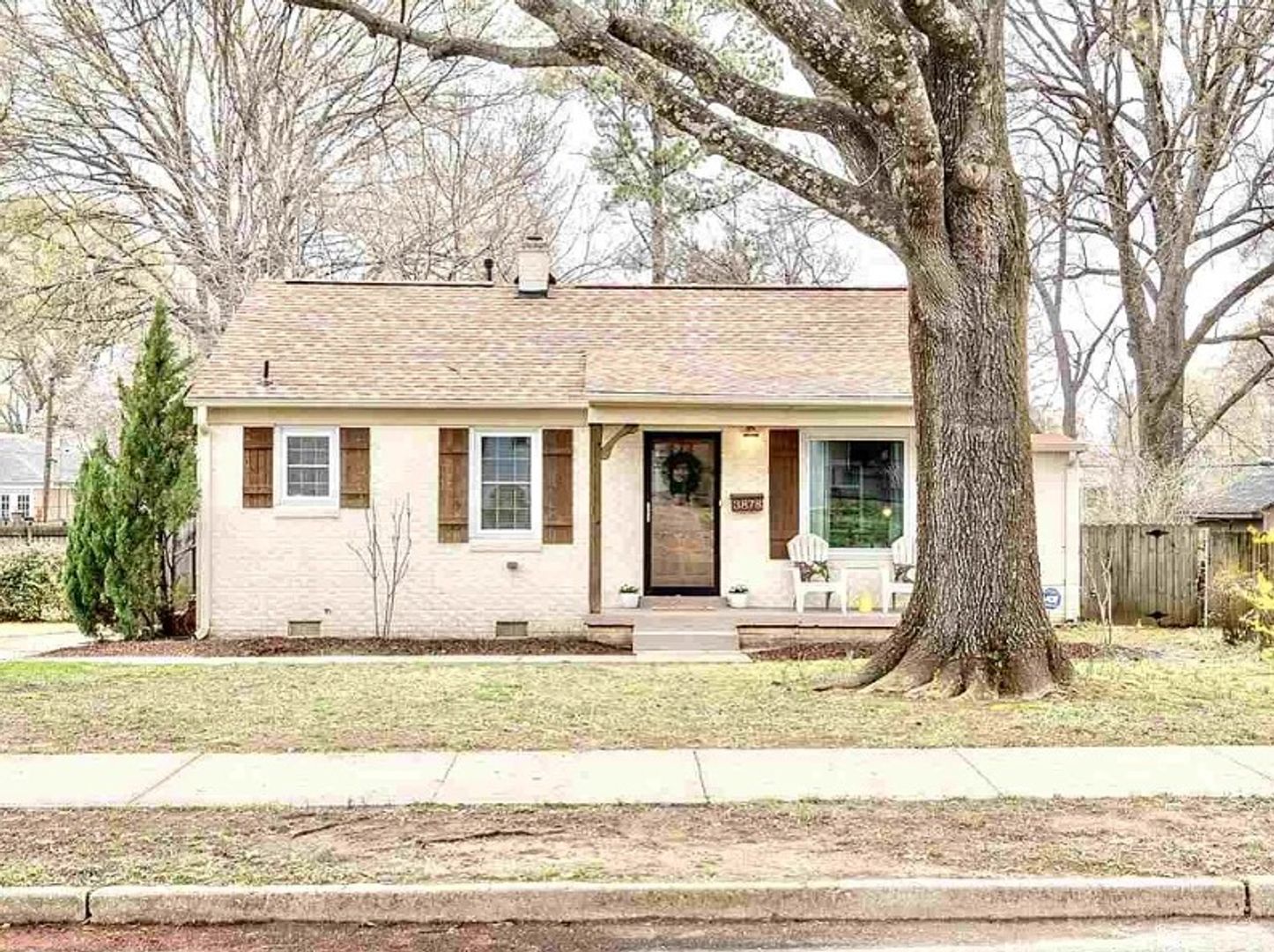 Memphis House: 3878 Lytle Cir