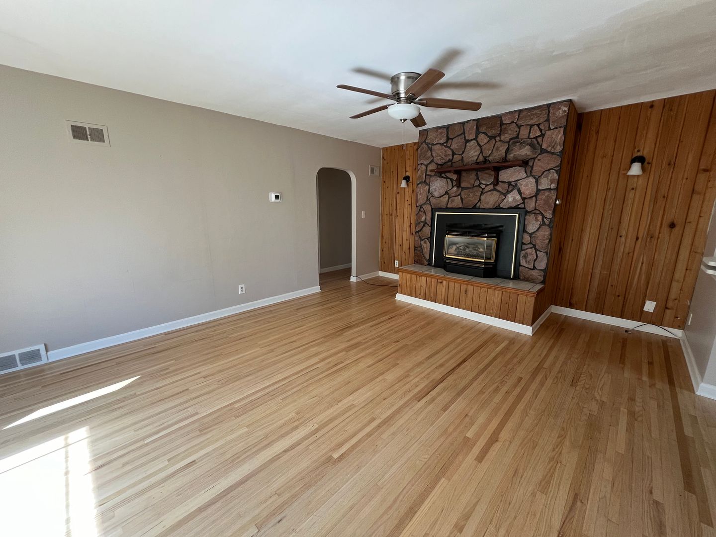 Great falls Apartment: 3709 3rd Ave N