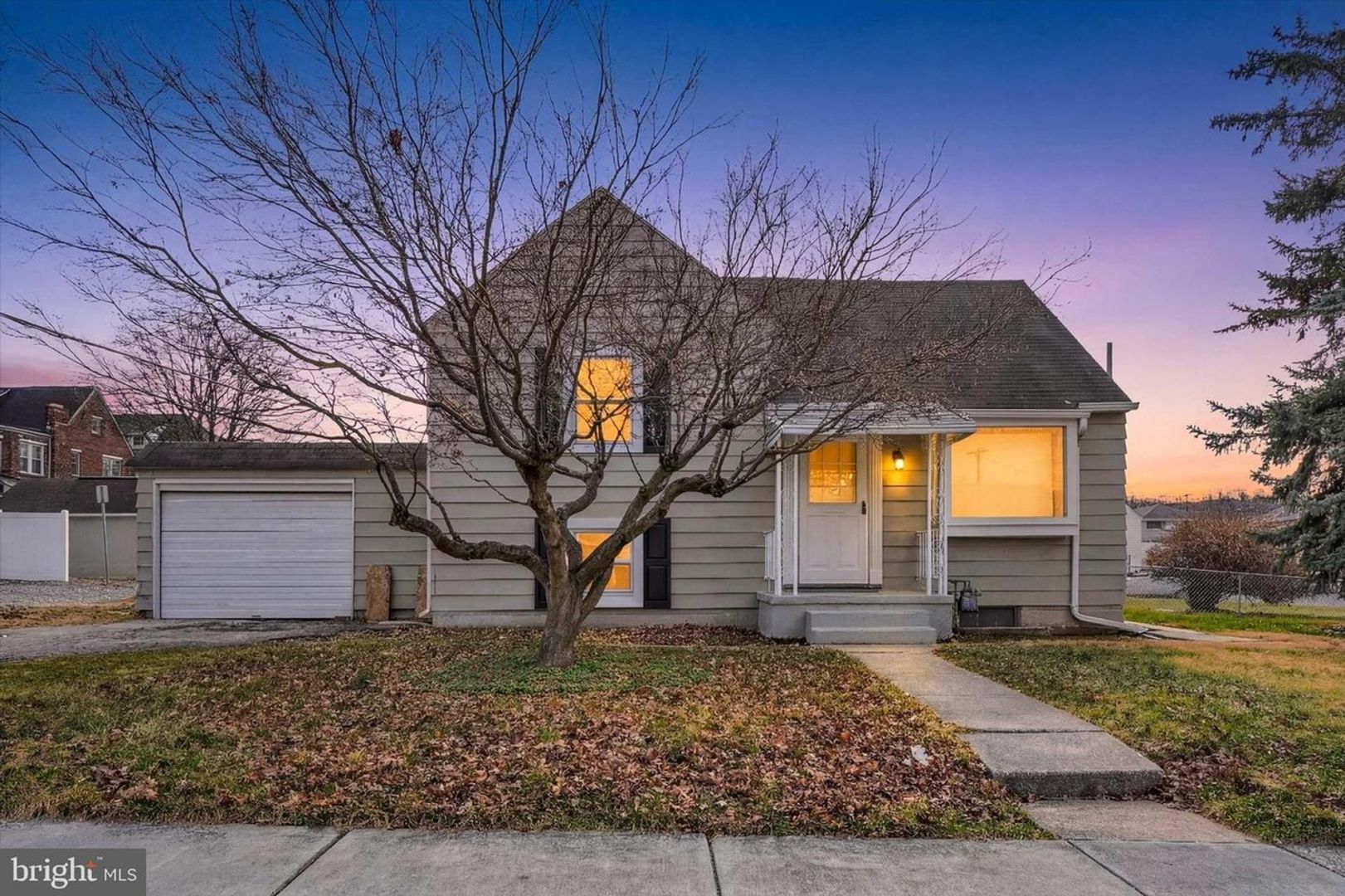 York House: 720 Elm Terrace