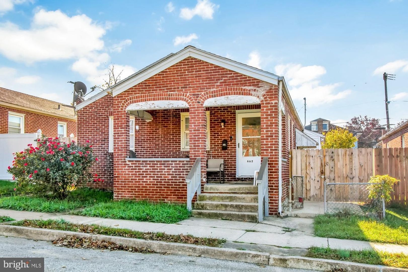 york House: 662 York st