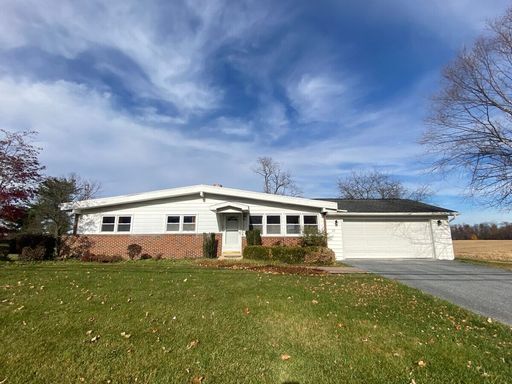 Three bedroom ranch Northern York schools