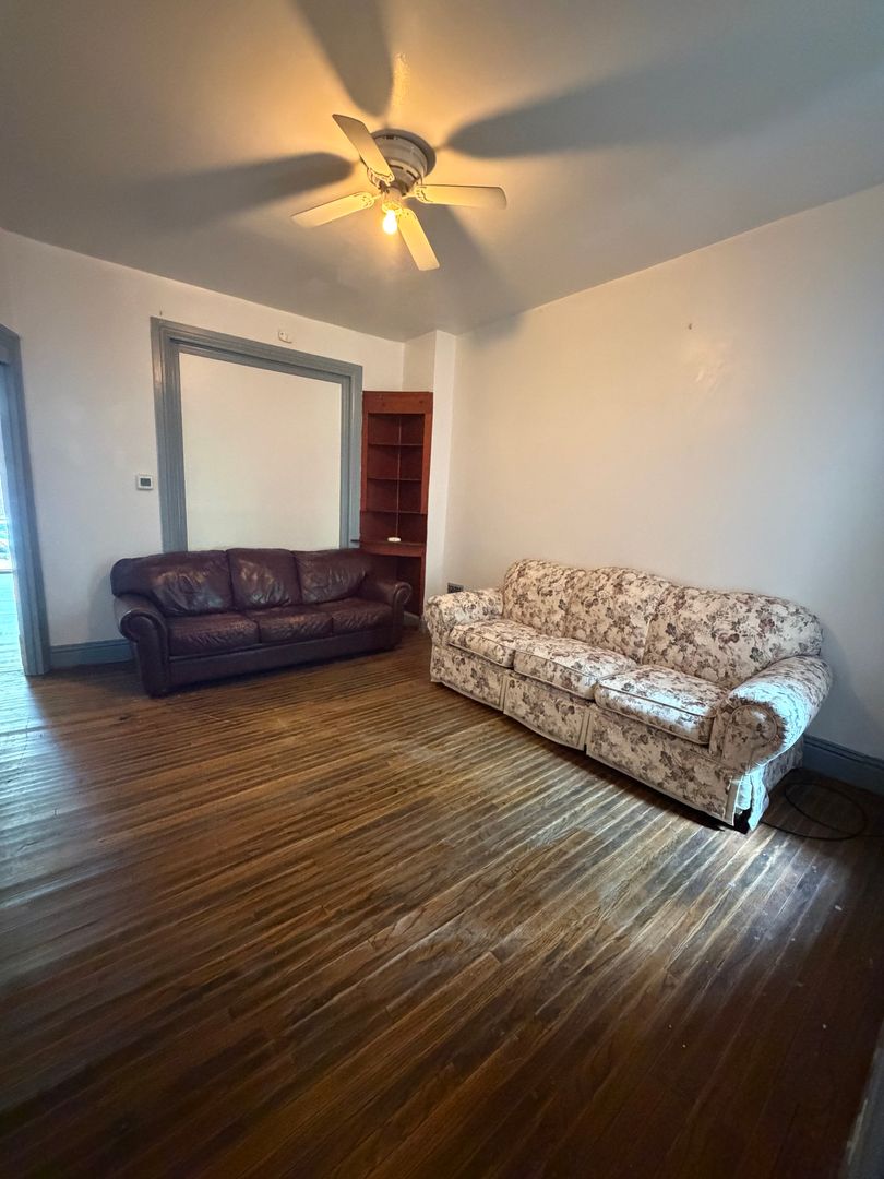 York House: 228 W Jackson St