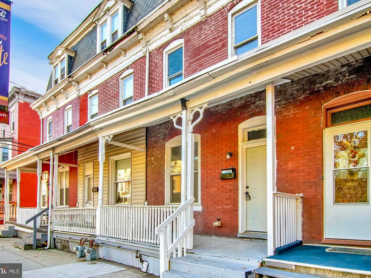 Harrisburg House: 14 S 17th Street