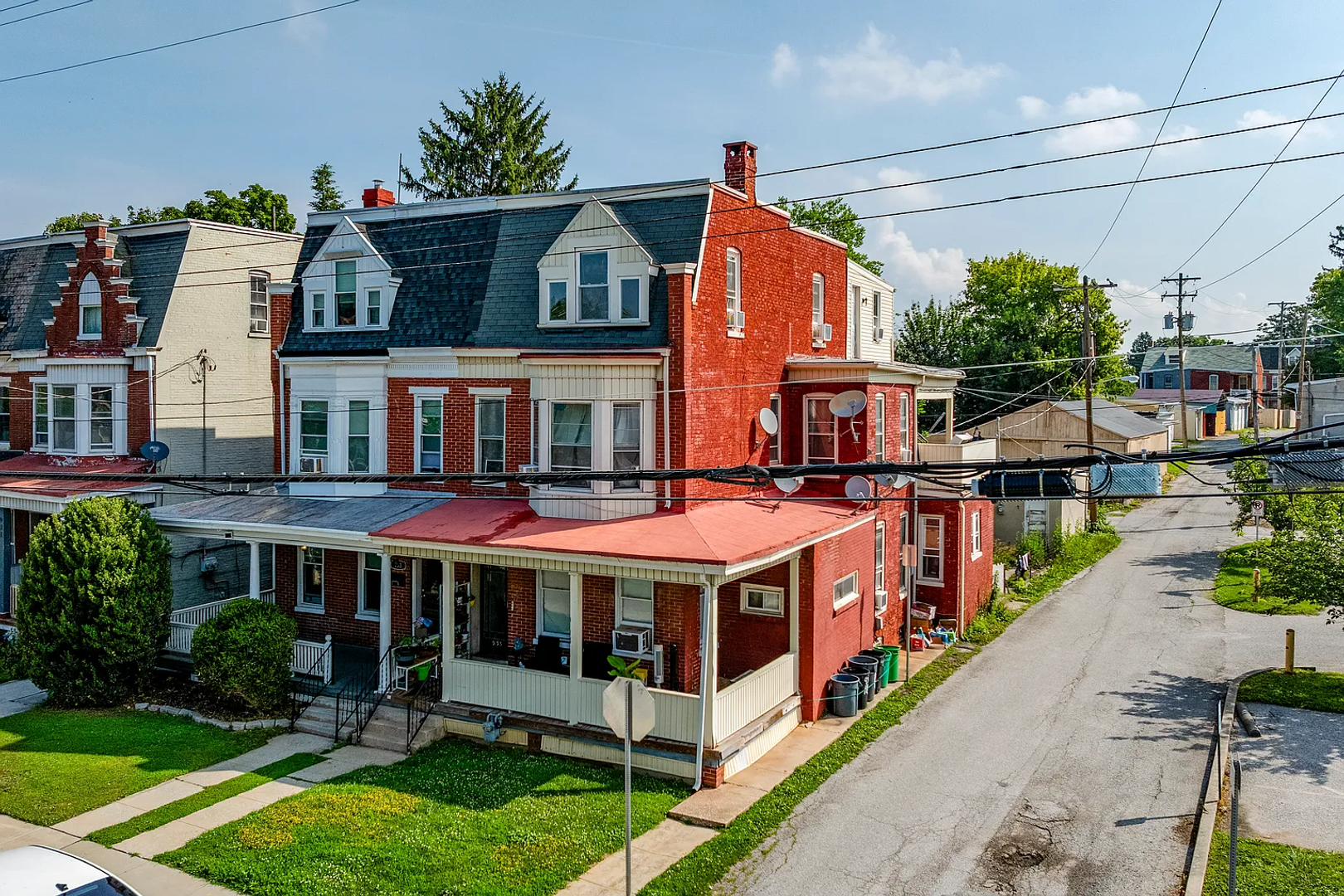 York Apartment: 935 S Queen St