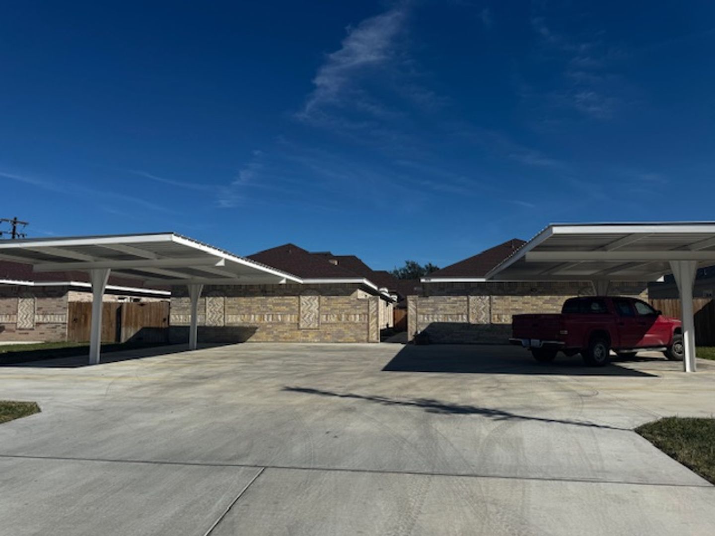 Alton Apartment: 808 Kentucky St