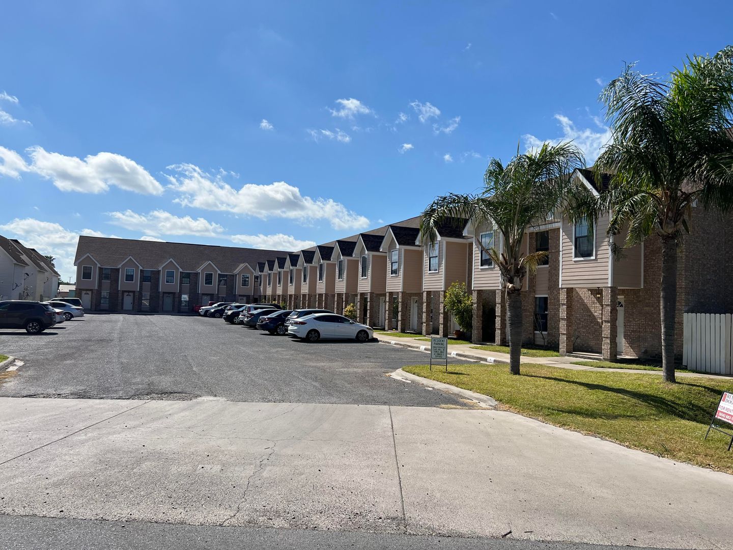 Edinburg Apartment: 2218 Tourist Dr.