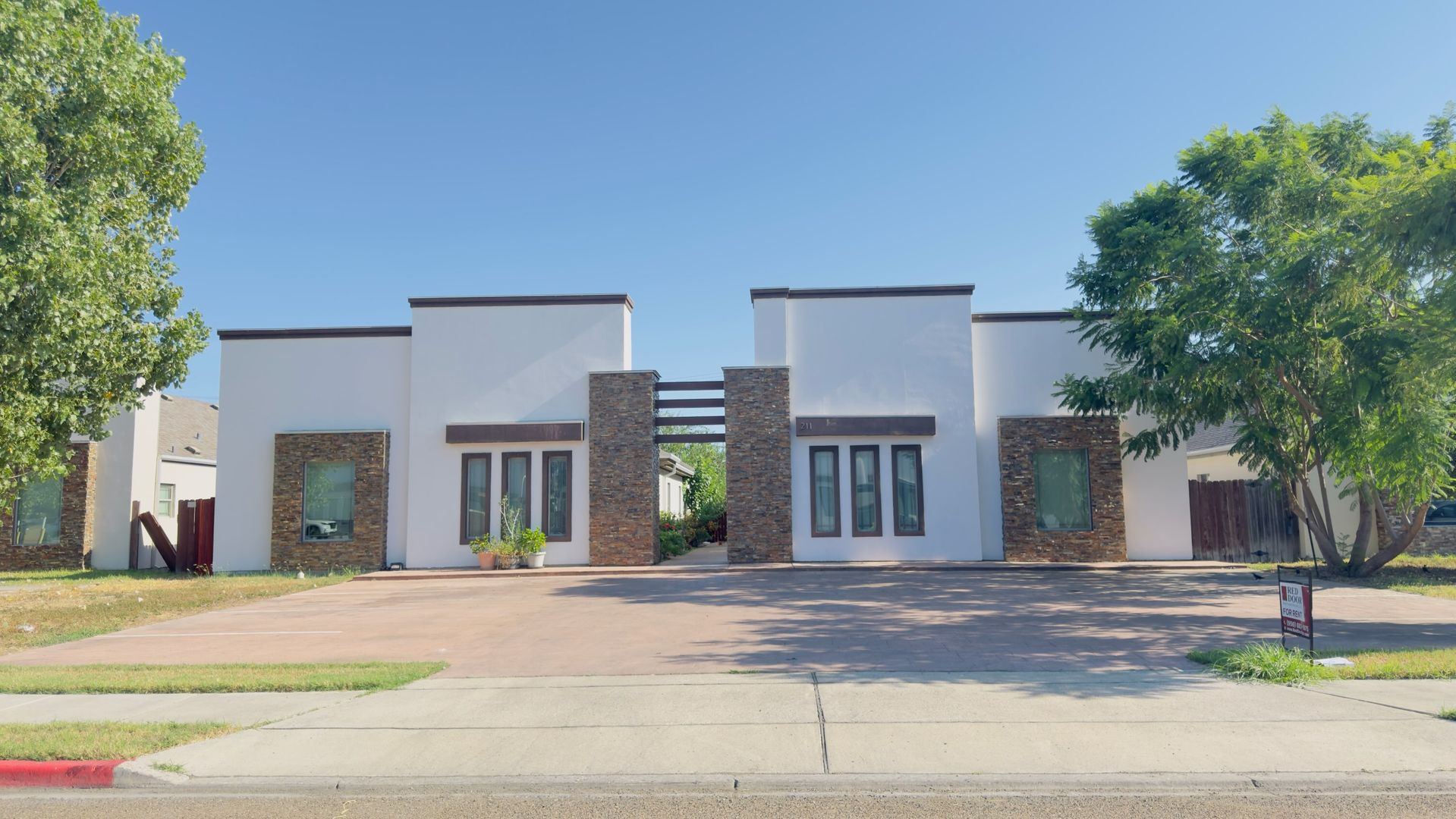 Edinburg Apartment: 211 Fig Dr
