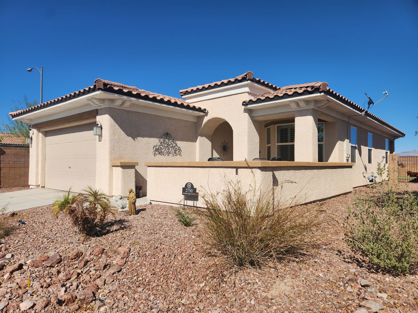 Laughlin House: 2750 Mustang Pass St.