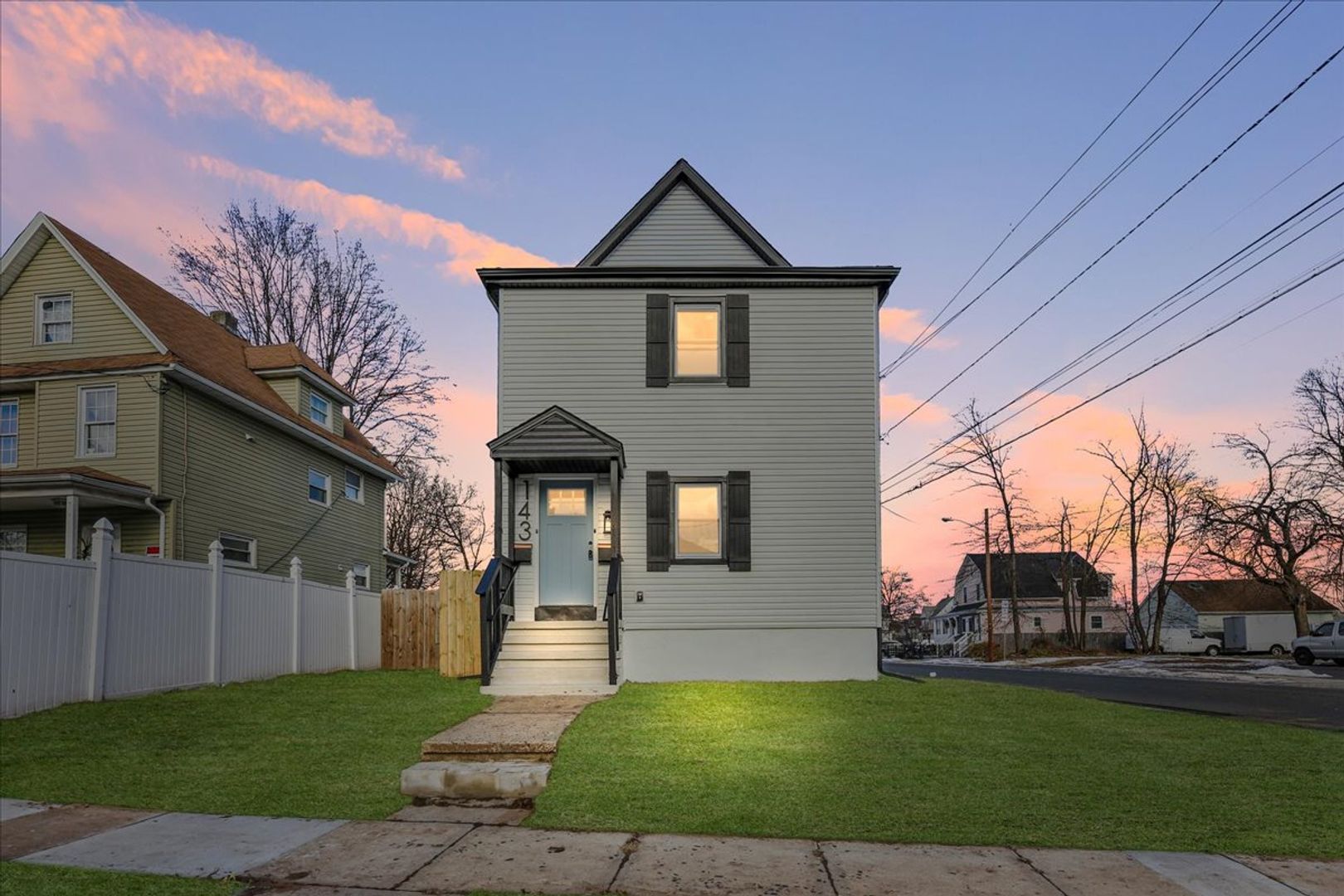 Plainfield Apartment: 143 Johnston Ave