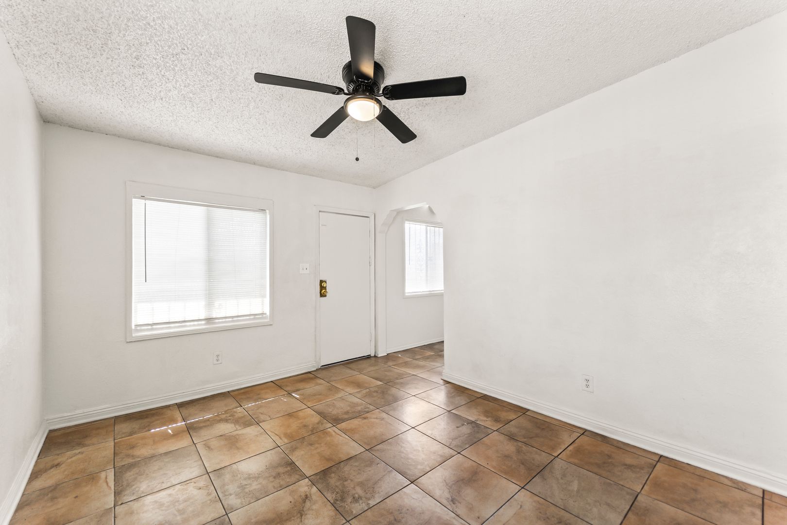 For Rent – **3 Bedrooms | 1 Bathroom | Approximately 840 Sq. Ft.** Section 8 Welcome! 3 of 12