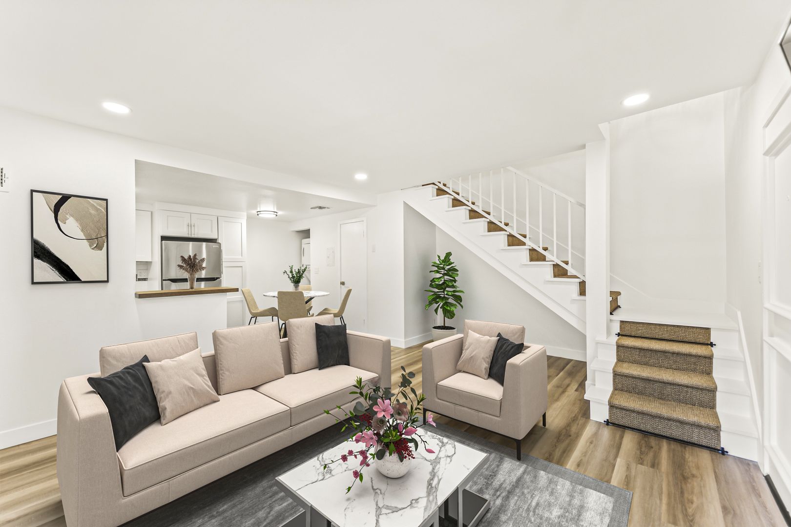 Sherman Oaks Apartment: 4329 Van Nuys Blvd