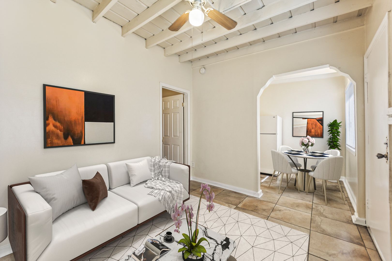 Los Angeles Apartment: 709 E 108th