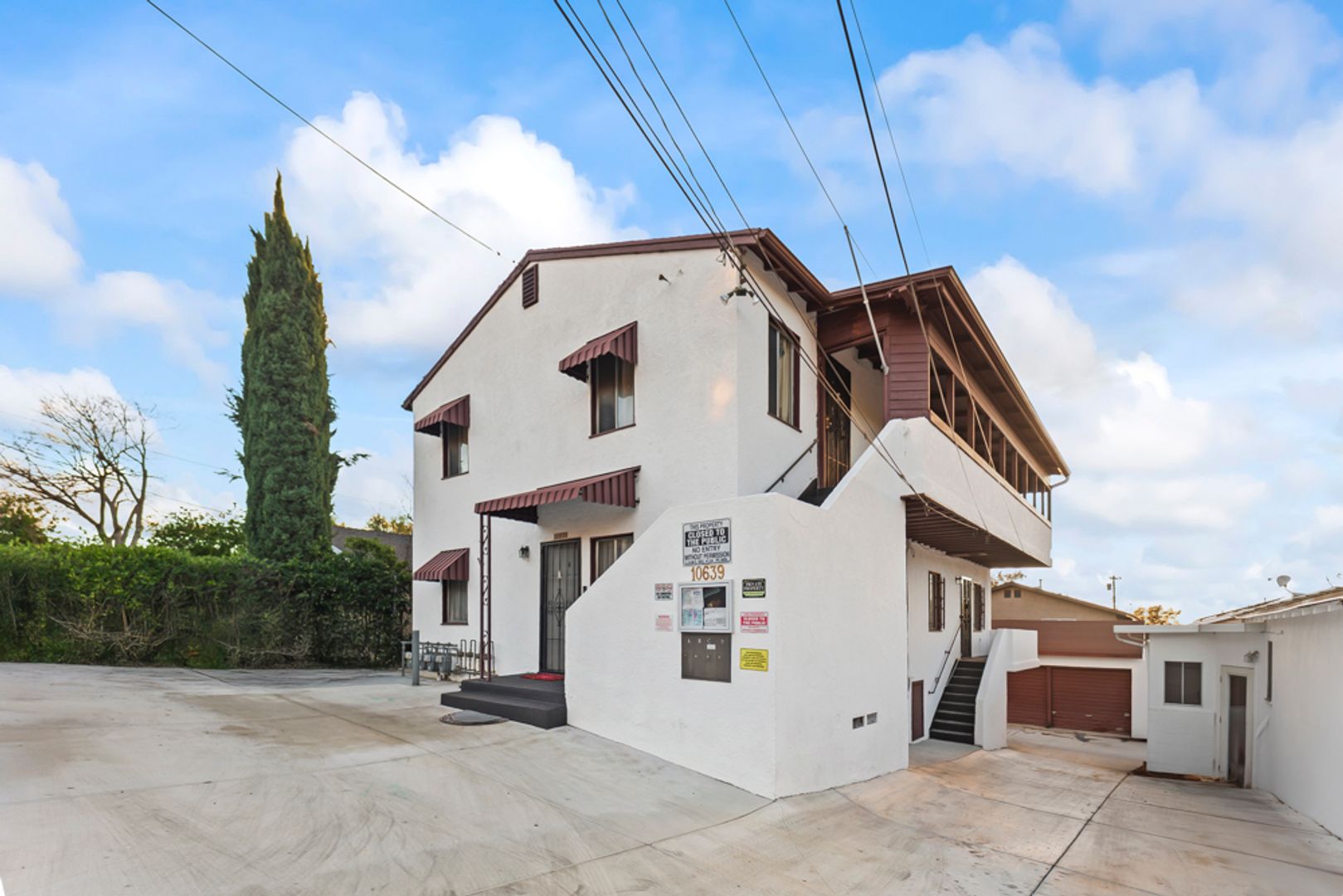 Tujunga Apartment: 10639 Fitzroy Ave.