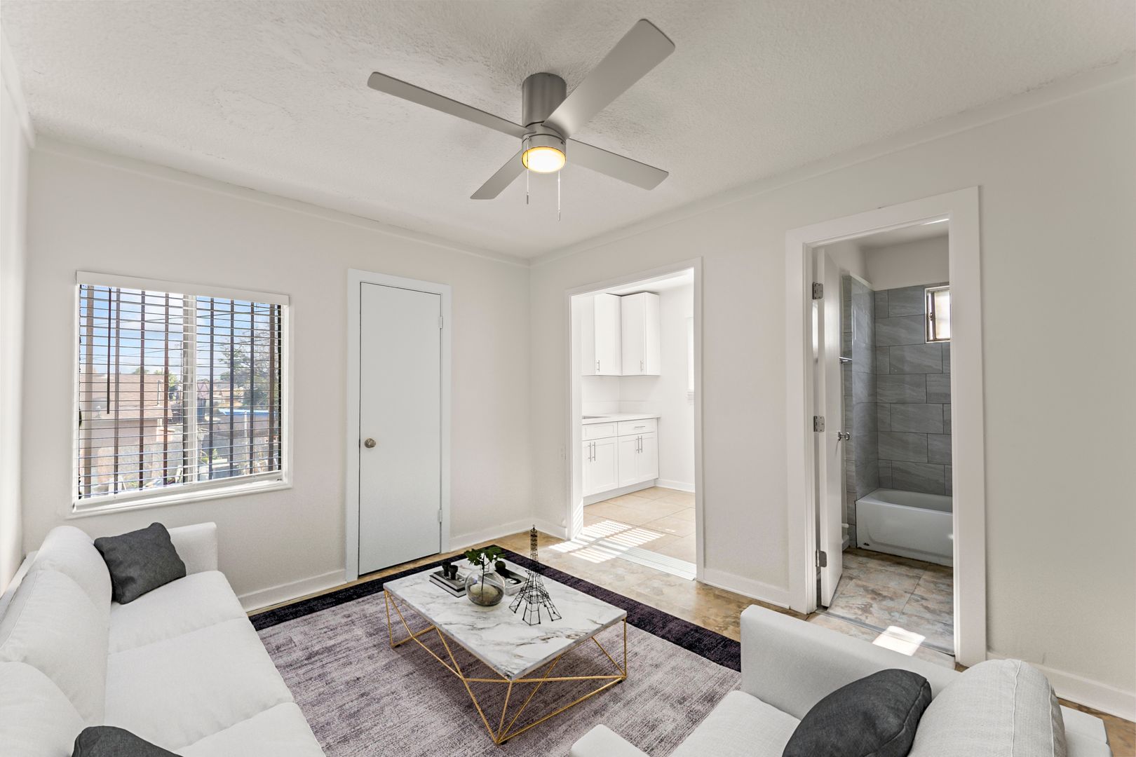 Los Angeles Apartment: 106-118 1/2 W 79th St.